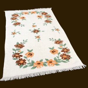 Vintage 80s WABASSO Flower Wreath Bath Towel 41"x21.5" Boho Brown Peach Blossom